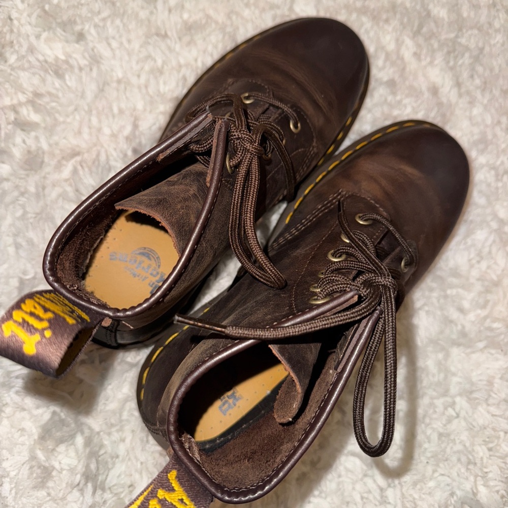 Dr. Martens 1460 Crazy Horse leather boots - Picture 3 of 8